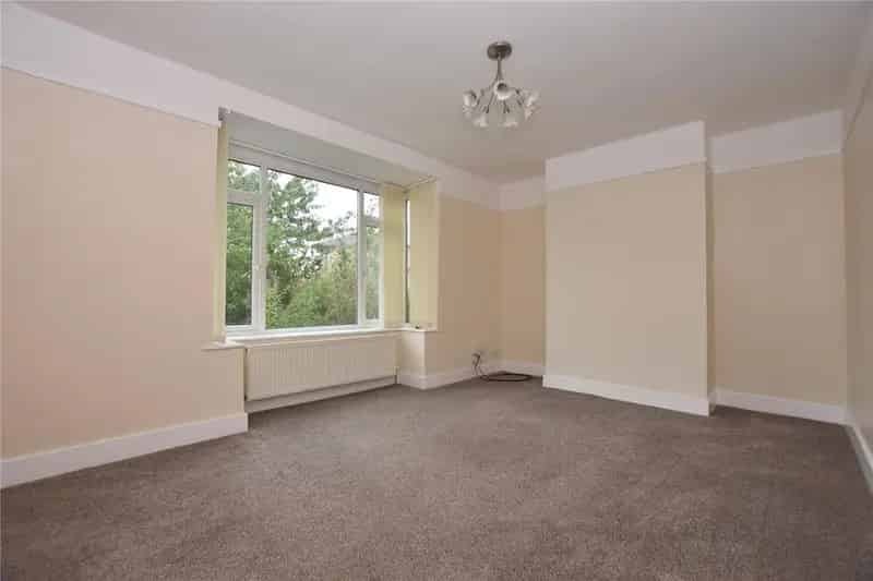 2 Bedroom Semi-Detached House for Rent