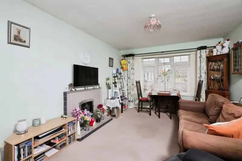 Two Bedroom Bungalow in Hailsham