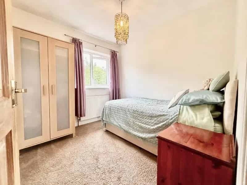 3 Bed Semi-Detached House for Sale