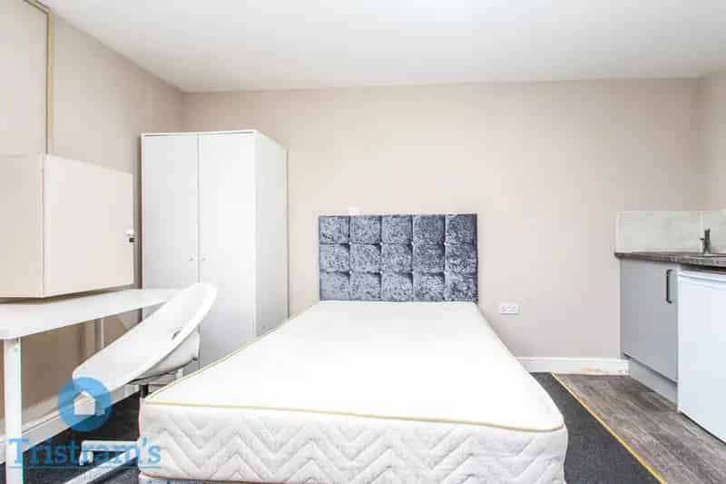 1 Bedroom Studio House to Rent Students in Nottingham
