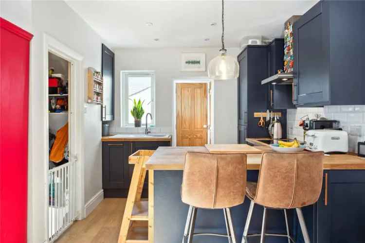 4 Bedroom Maisonette Near Streatham Common