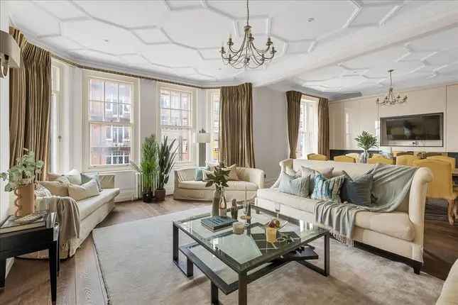 Flat for sale in Oakwood Court, London W14