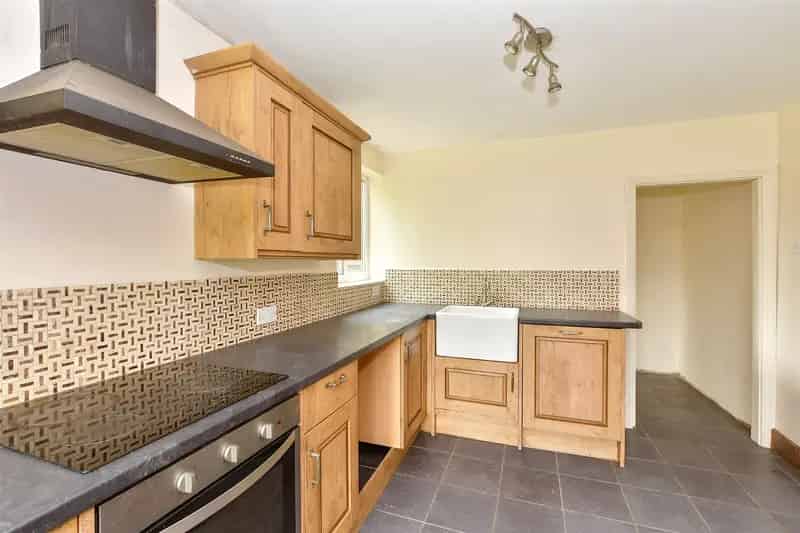 2 Bedroom Detached House for Sale