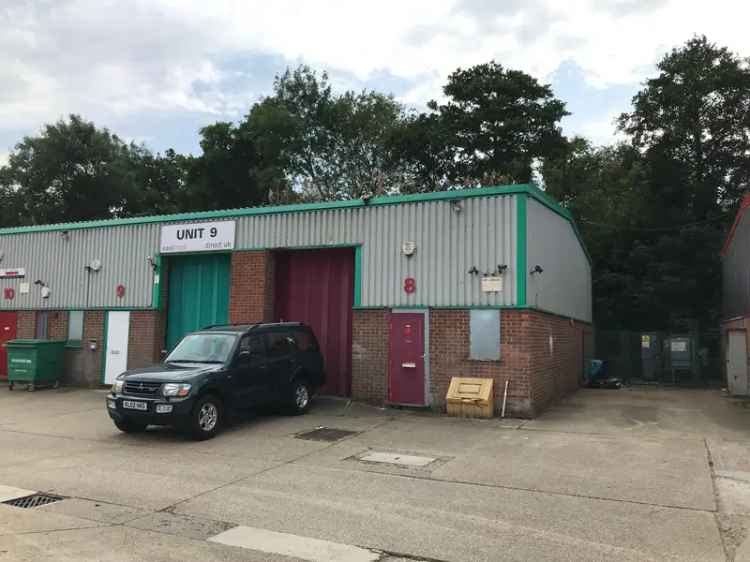 Light Industrial Unit to Let Watford - 4.4m Height, Loading Door, Parking