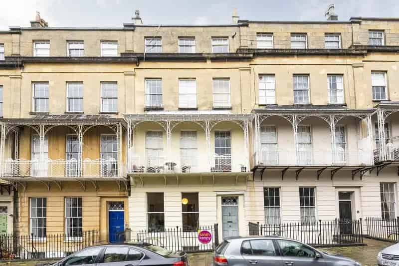 2 Bedroom Flat to Rent Clifton Village