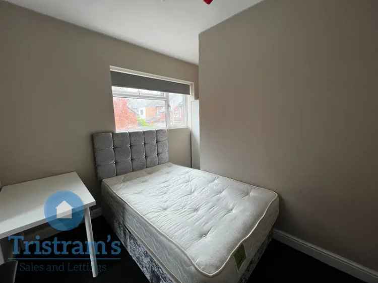 1 Bedroom Studio Apartment for Students in Forest Fields