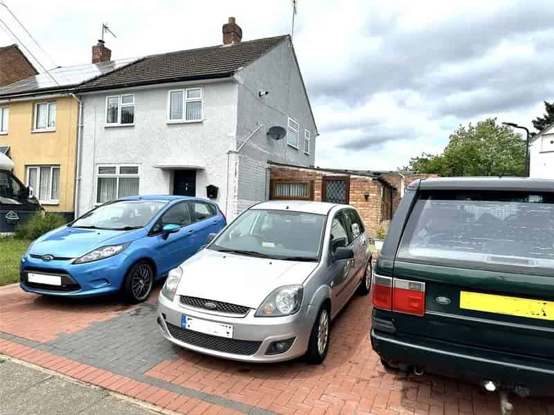 2 Bedroom End of Terrace House for Sale
