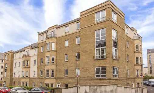 3 Bedroom Flat to Rent Near City Center