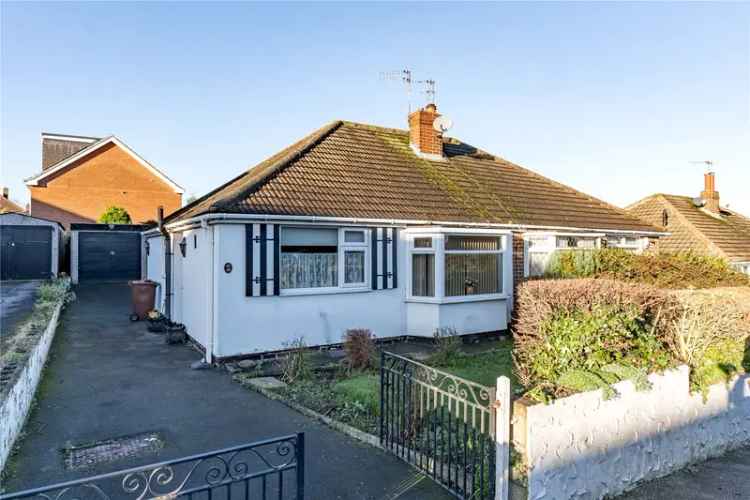 Bungalow For Sale in Leeds, England