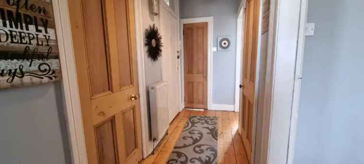 1 Bedroom Flat to Rent Chancelot Terrace Top Floor Apartment