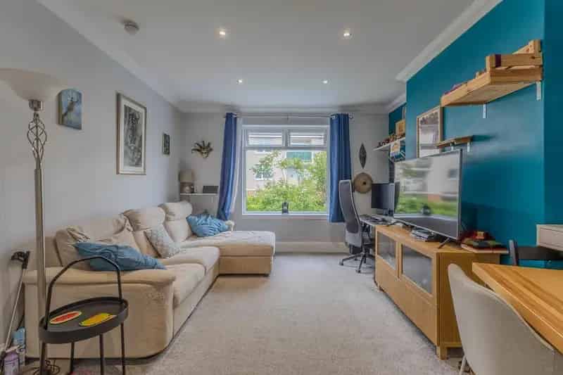 2 Bedroom Ground Floor Flat for Sale in Knightswood Glasgow
