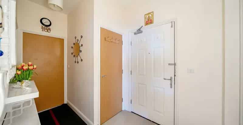 2 bedroom property for sale
