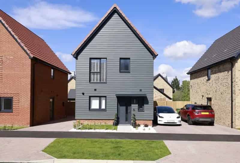 New 2, 3, 4 & 5 Bedroom Homes at Faversham Lakes
