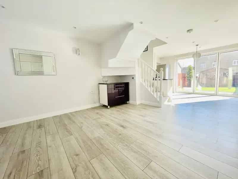 3 Bedroom Townhouse Heath Cardiff