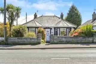 2 Bed Detached Bungalow For Sale - Needs Updating - Chain Free