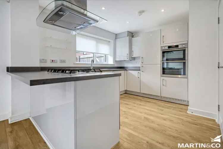 2 Bedroom Detached House for Sale in Beaulieu Chelmsford