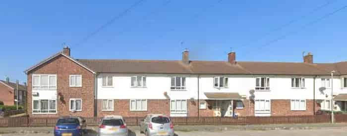 2 Bed Flat Leasowe Close To Amenities