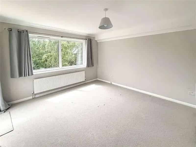 2 Bed Flat for Sale - Newly Renovated Luxury Apartment