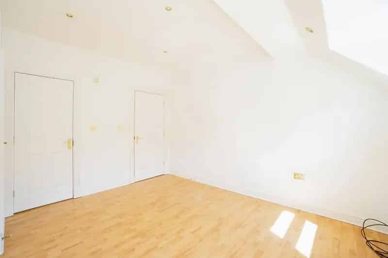 2 Bedroom Flat to Rent Liverpool Merseyside L17 Parking Included