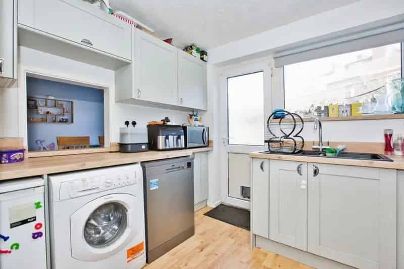 3 Bedroom Semi-Detached House in Yeovil Town Centre