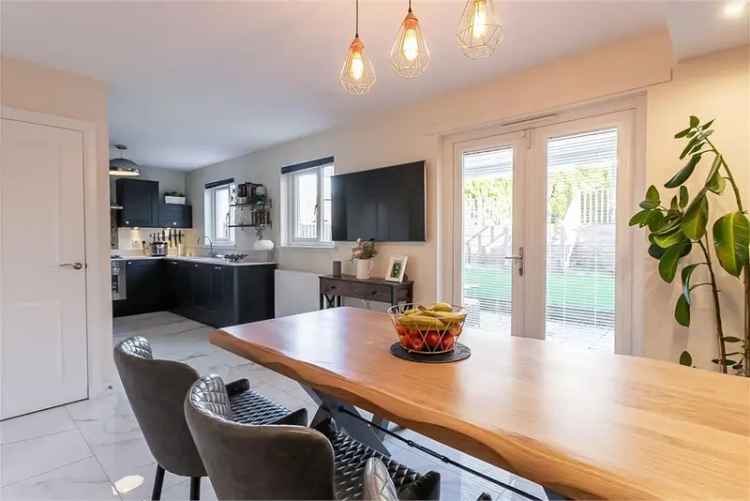 5 Bed Detached House with 1 Reception Gorebridge