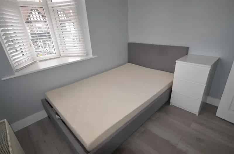 1 bedroom Flat
 To Let