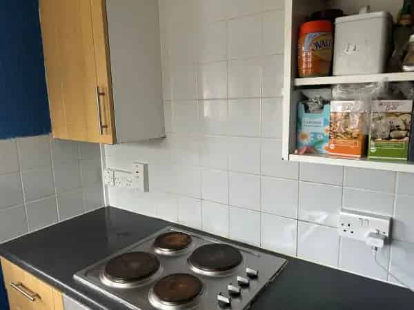 3 Bedroom House Near Shops and Transport