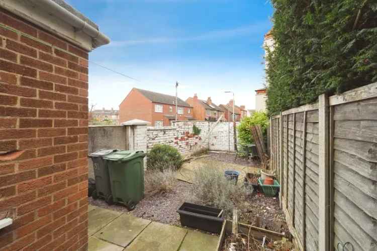 Spacious 3 Bed Extended Terrace House Near Loughborough Town Centre