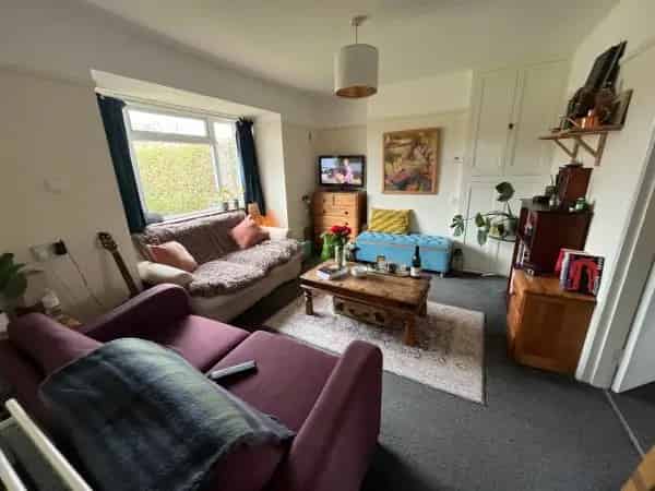 One Bed Bungalow Quiet Road Adapted Wet Room Large Driveway