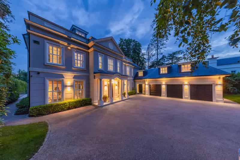 6 Bedroom Detached House for Rent Eaton Park Cobham