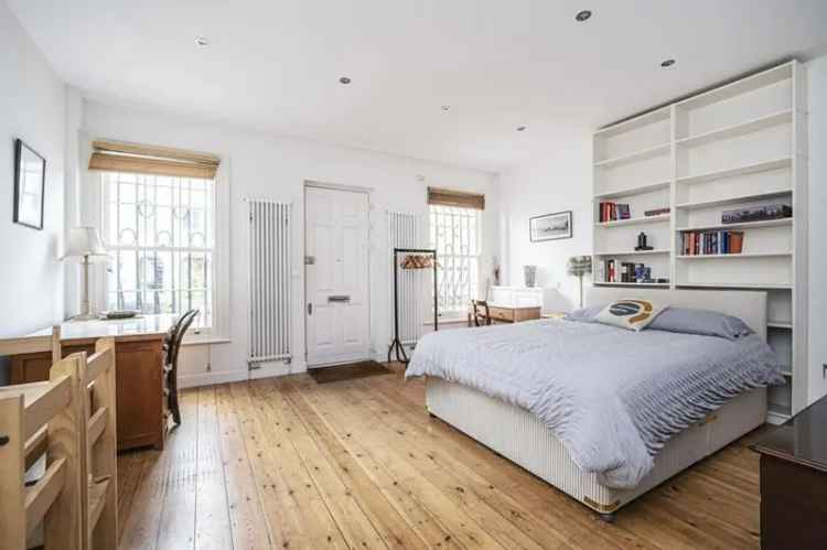 4 Bedroom House for Sale in Hoxton