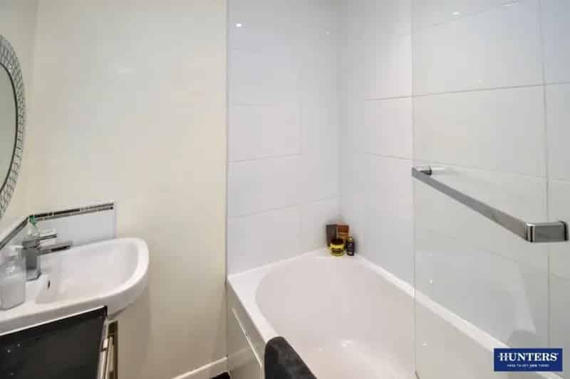 2 Bed House for Sale - Ideal First Time Buyer Home