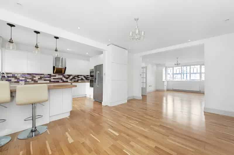 4 Bedroom House Near East Croydon Station