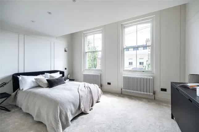 Four Bedroom Victorian House Highbury London