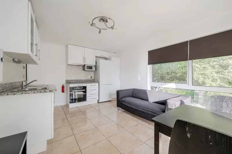 Flat For Sale , London, England