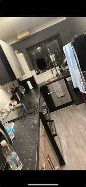 Cozy 1-Bed Flat with Private Parking and Garden