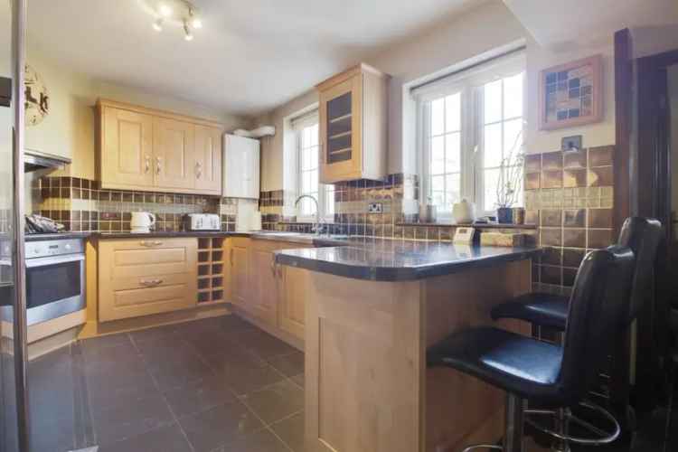 Four Bedroom Semi-Detached House in Digswell Hertfordshire