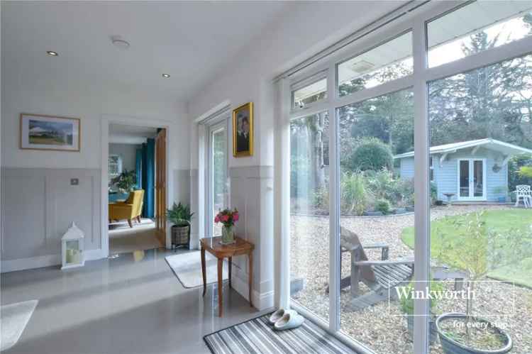 4 Bedroom House in Ferndown - Exceptional Family Home