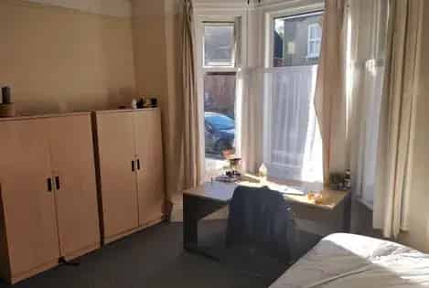 10 Bedroom House Southampton 115m²