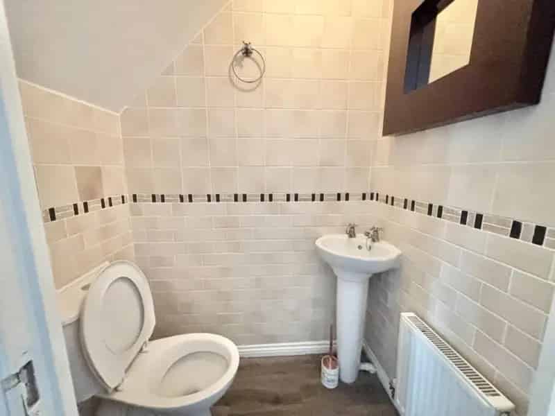 4 Bed Detached House for Sale