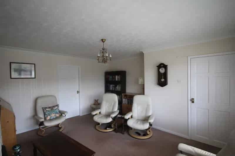 3 Bedroom Detached House For Sale in Halesowen