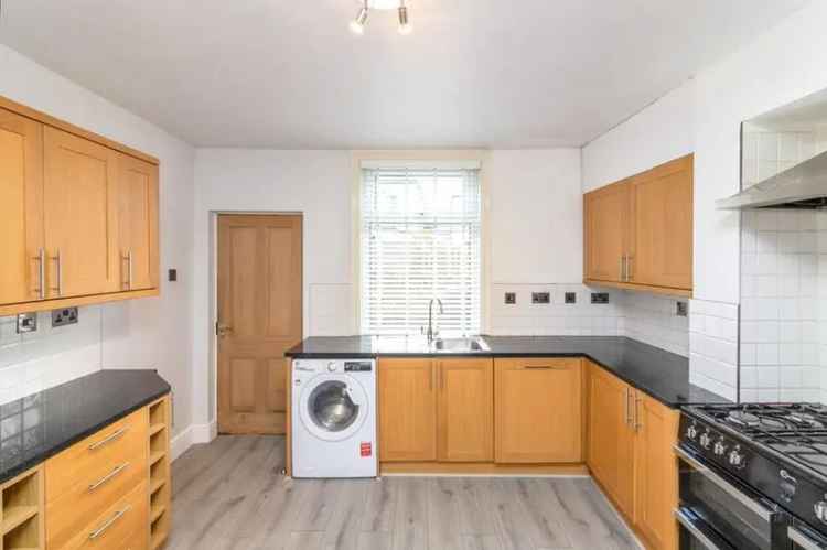 3 Bedroom Mid Terrace House to Rent Sheffield