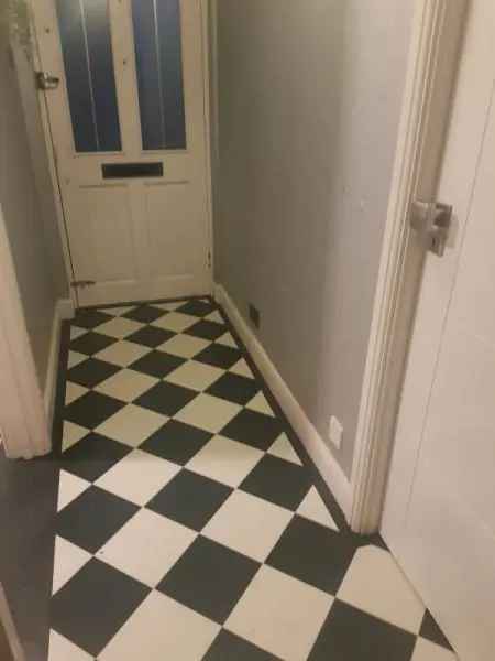 Flat For Rent in Hertsmere, England