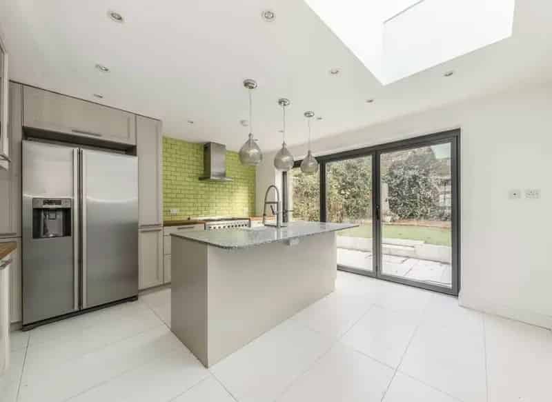 Two Double Bedroom Victorian Terrace House with Modern Extension