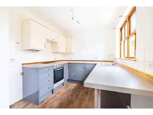 2 bedroom end-terraced house for sale