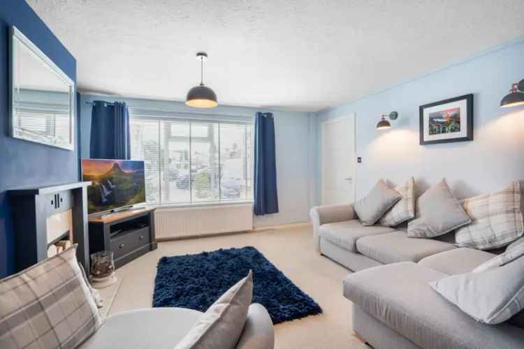 3 Bedroom House For Sale Alwoodley