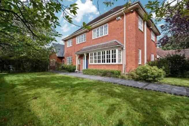 6 Bedroom Detached House Fillongley Coventry