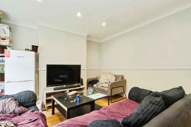 Spacious 4-Bedroom Semi-Detached Home with Garage and Large Garden