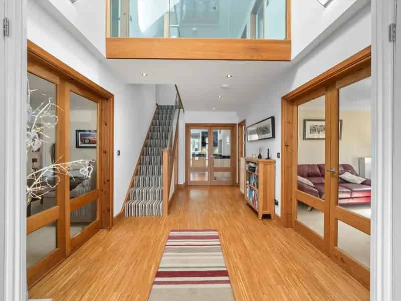 6-Bedroom Family Home for Sale in Stratford-upon-Avon