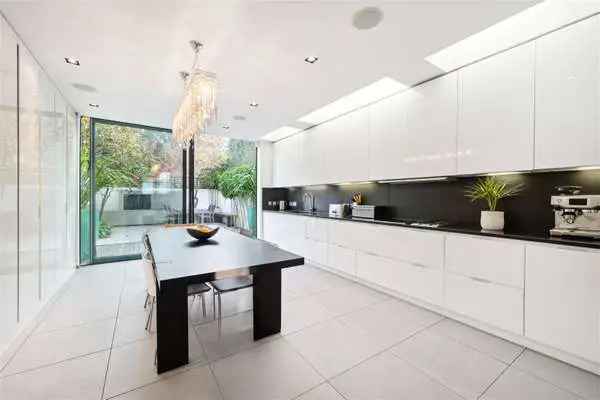 Doria Road, London, SW6 4UG | Property for sale | Savills